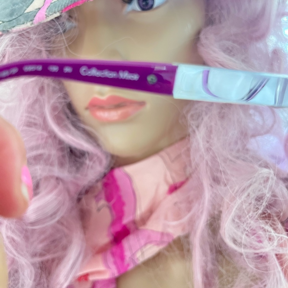 CHANEL Purple Sunglasses - Picture 3 of 8